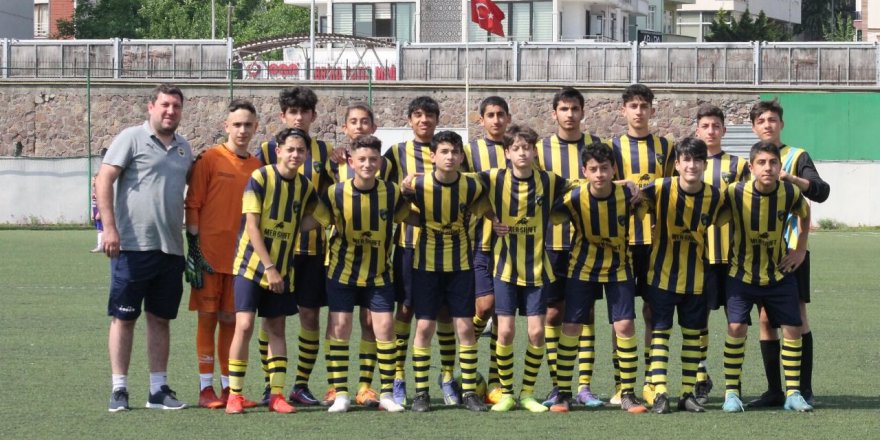 U14 Ligi’nde heyecan sürüyor