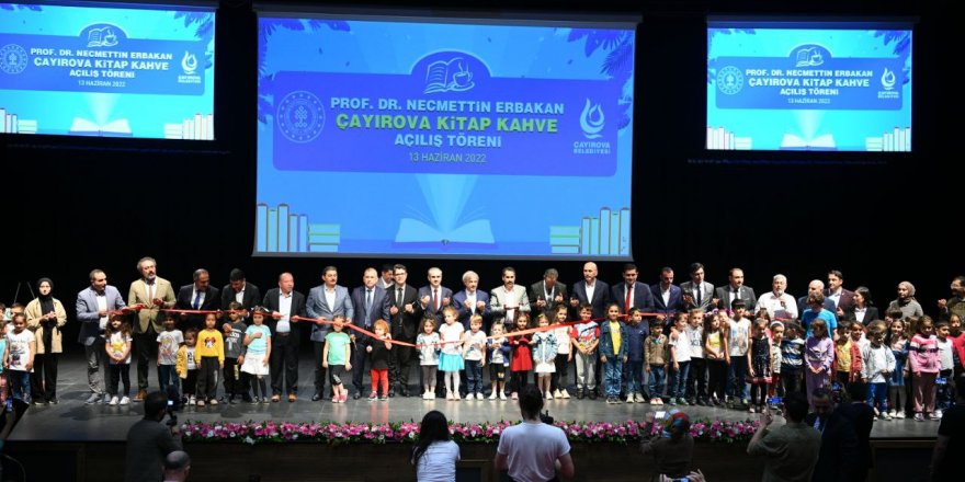 Çayırova'ya 25 bin kitaplı Kitap Kahve