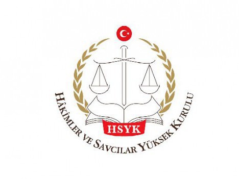 Üç hakim gitti bir hakim geldi