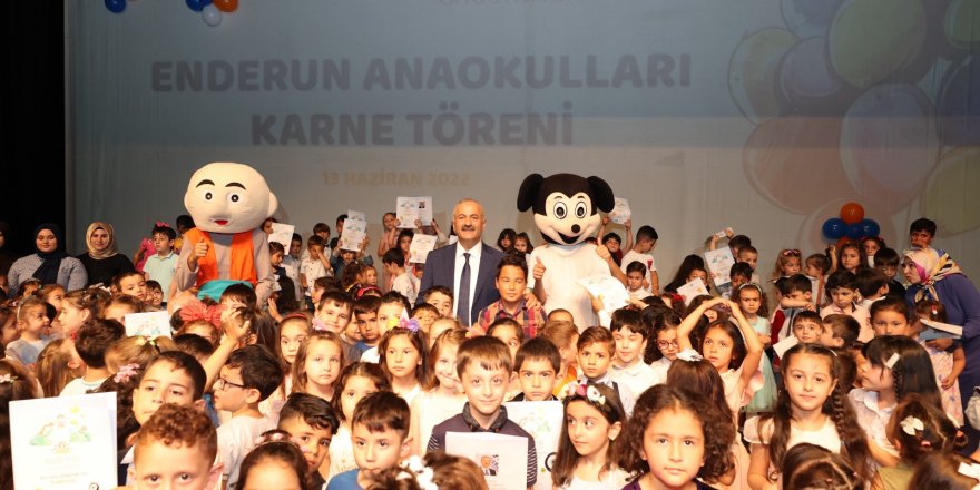 Enderunlu minikler karnelerine kavuştu