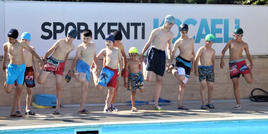Ücretsiz yüzme kursları kapılarını açıyor