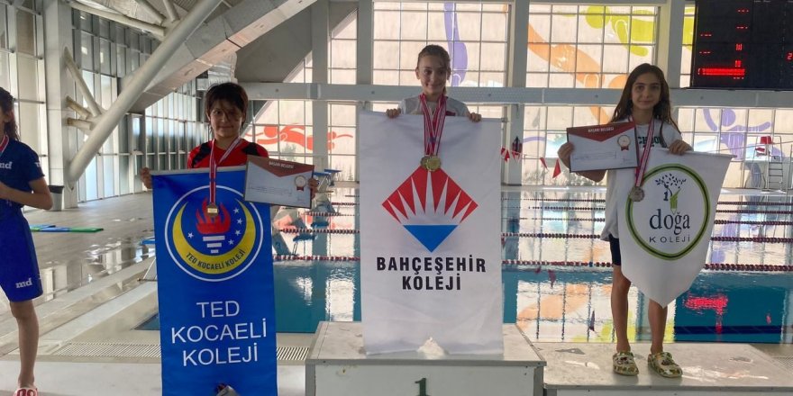 Kendisi küçük başarısı büyük