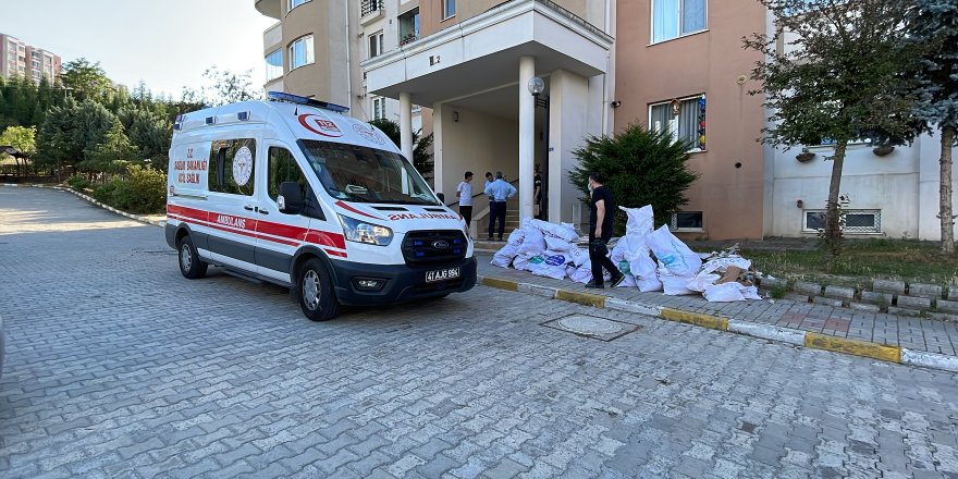 Asansör boşluğuna düşen kişi ağır yaralandı