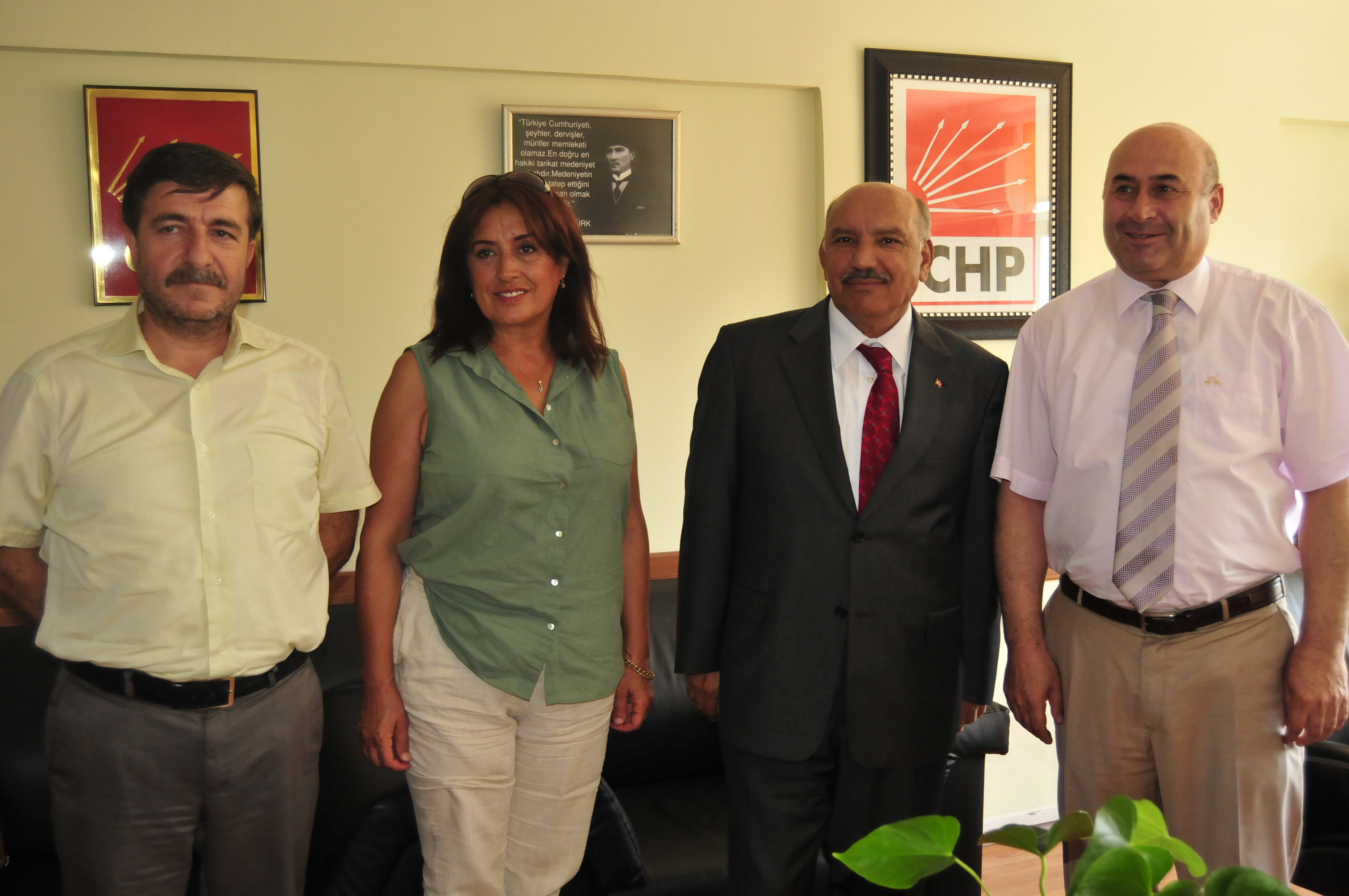 Kaymakam’dan CHP’ye veda ziyareti