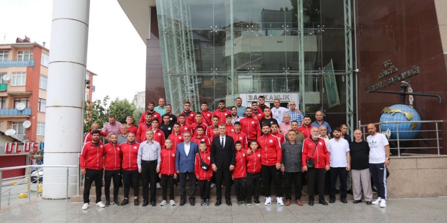 Pehlivanlar Kırkpınar’a dualarla uğurlandı