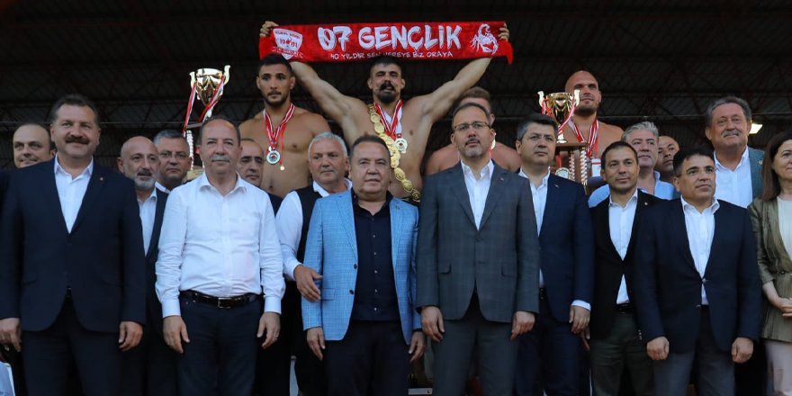 Kırkpınar’da yine kürsü yok