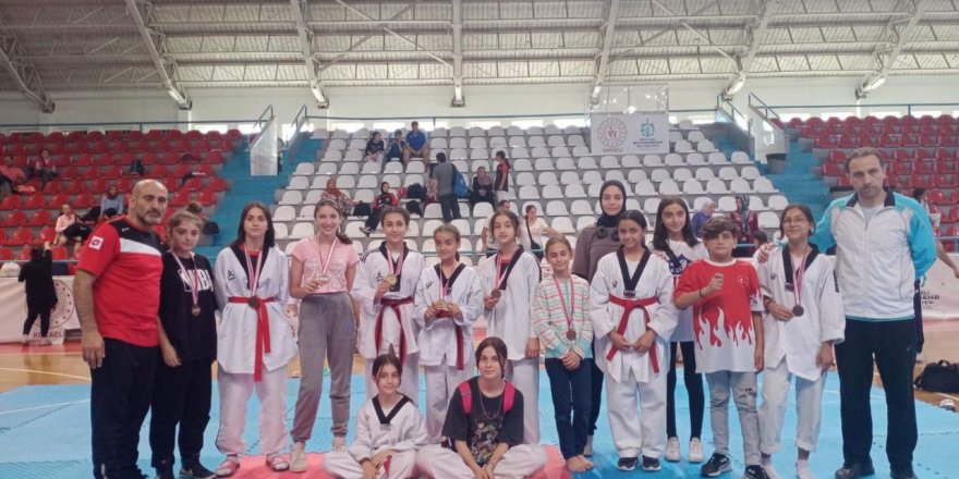 7 Karateci Türkiye Şampiyonası'nda mücadele edecek