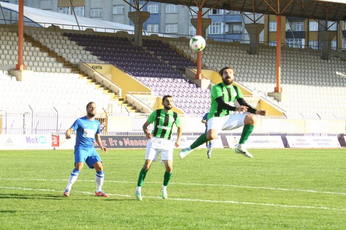 ÇAYIROVA EZDİ GEÇTİ: 3-0