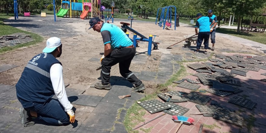 Tavşancıl Sahil Parkı yenileniyor