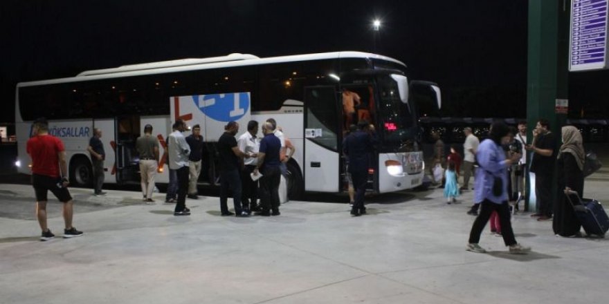 Otogarda dönüş hareketliliği