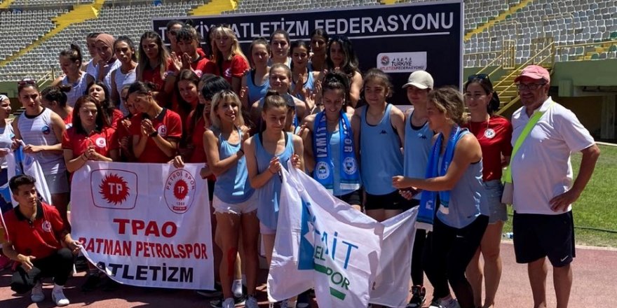 Kadın atletler İzmir’den üç şampiyonlukla dönüyor