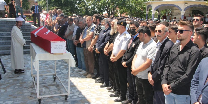 Polis Memuru Ferhat Özer, son yolculuğuna uğurlandı