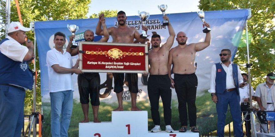 Kartepe’de Başpehlivan Tanju Gemici