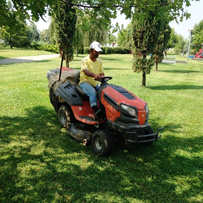 Park ve yeşil alanların temizliği için 999 personel