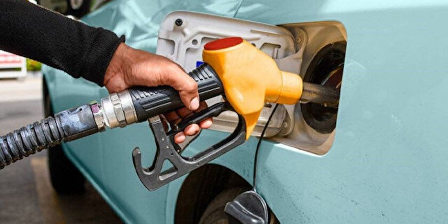 Motorinin ardından benzine de indirim yolda