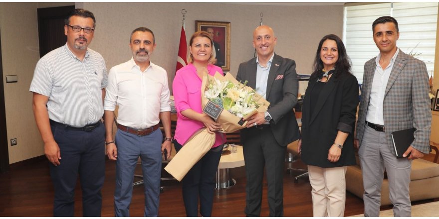 Emlak Kulübü Yönetimi’nden başkan Hürriyet’te ziyaret