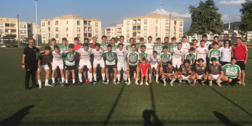 Gürcü gençler İzmit’te