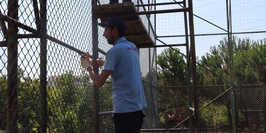 Sahalar bakımdan geçiyor