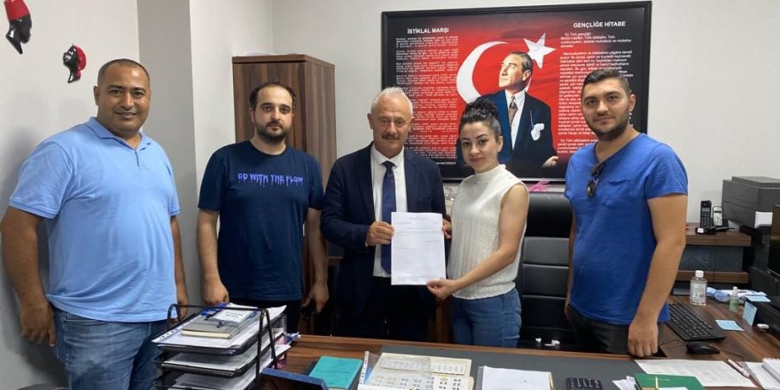 Osman Şar mazbatasını aldı