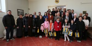 Yarışmada dereceye giren öğrencilere ödül