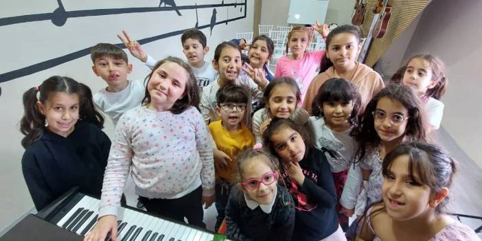 Dilovası’nda çocuklar müzikle büyüyor