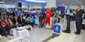 Karabacak, “Bulanık suda balık avlıyorlar”