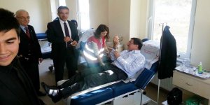 AKP’lilerden kan bağışı
