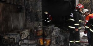 Boya fabrikasında çıkan yangın korkuttu