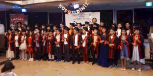 Mutlukent İlkokulu’da mezuniyet sevinci