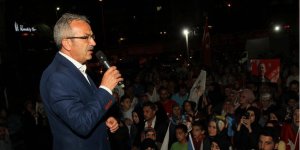 AKP Gebze’de kutlama yaptı