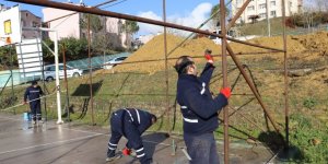 Sardunya Parkı’ndaki basketbol sahasını yeniliyor