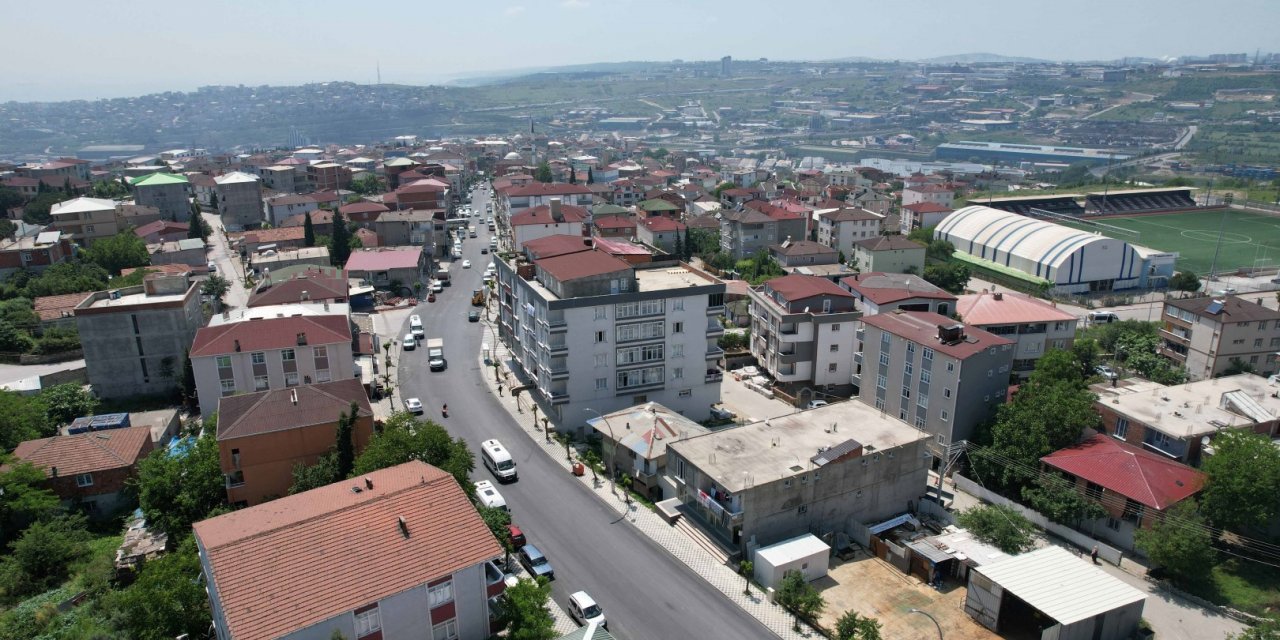 dilovasi-istiklal-caddesinin-alt-ve-ustyapisi-yenilendi-4-large.jpg