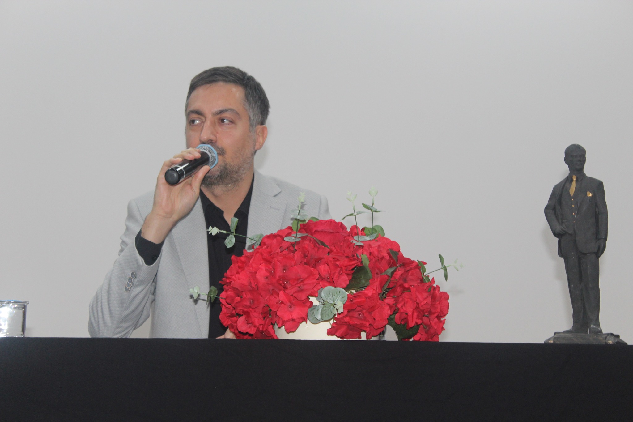 burak-cop-3.jpg