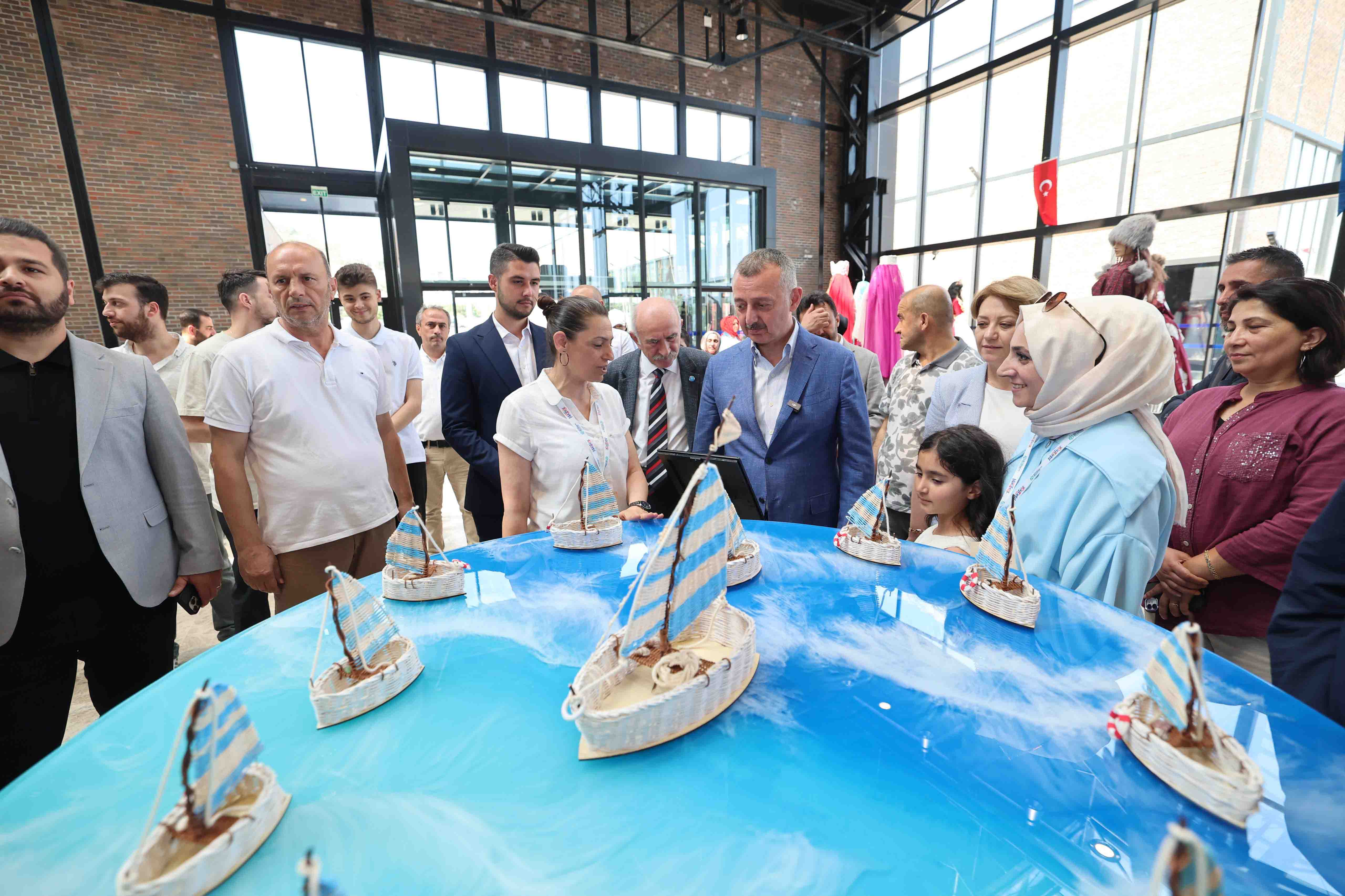 buyukakin-ko-mek-kocaelinin-en-buyuk-iyilik-organizasyonudur-8-jpgkopya.jpg