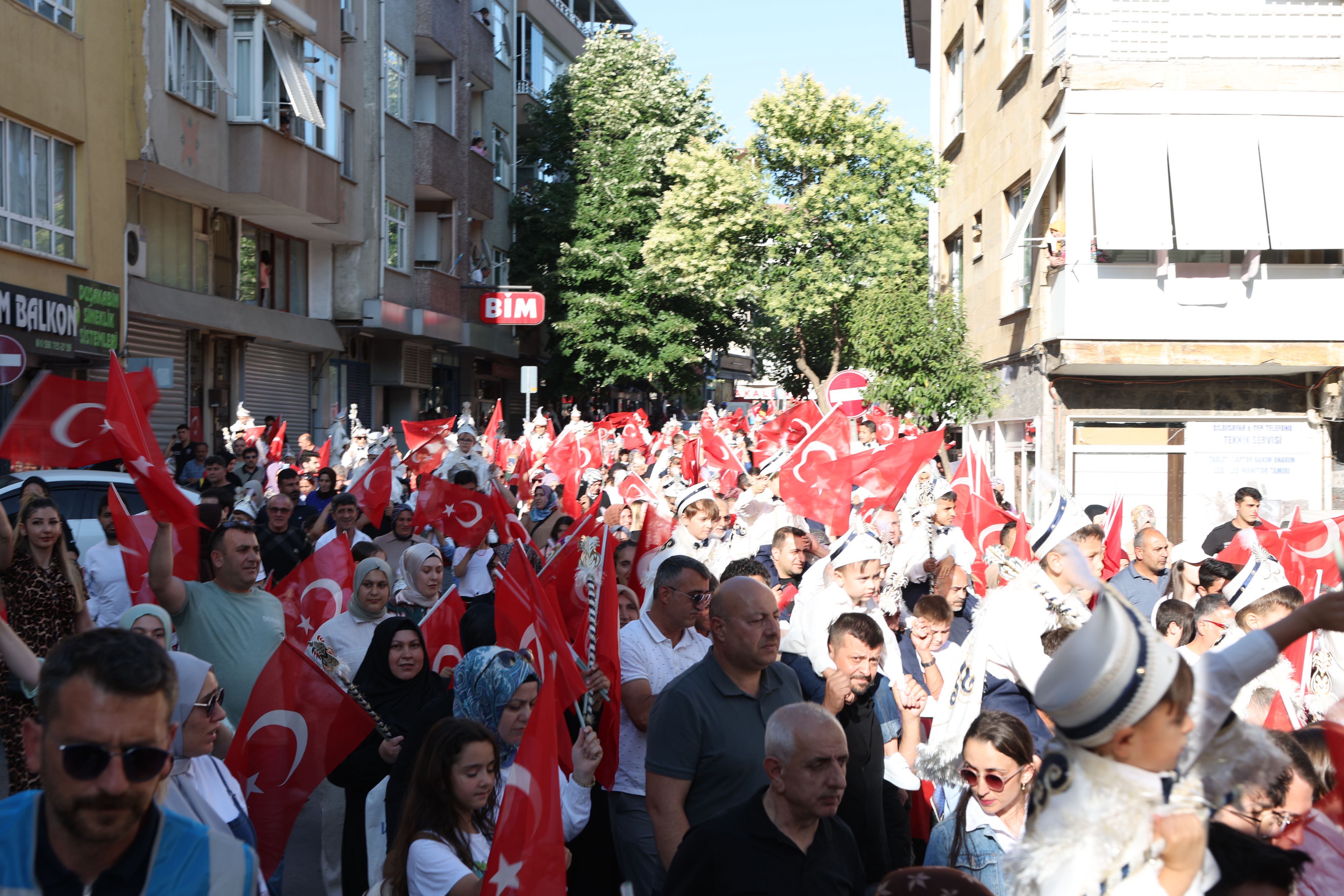 daricada-delikanliliga-ilk-adim-coskuyla-atildi-2.jpg
