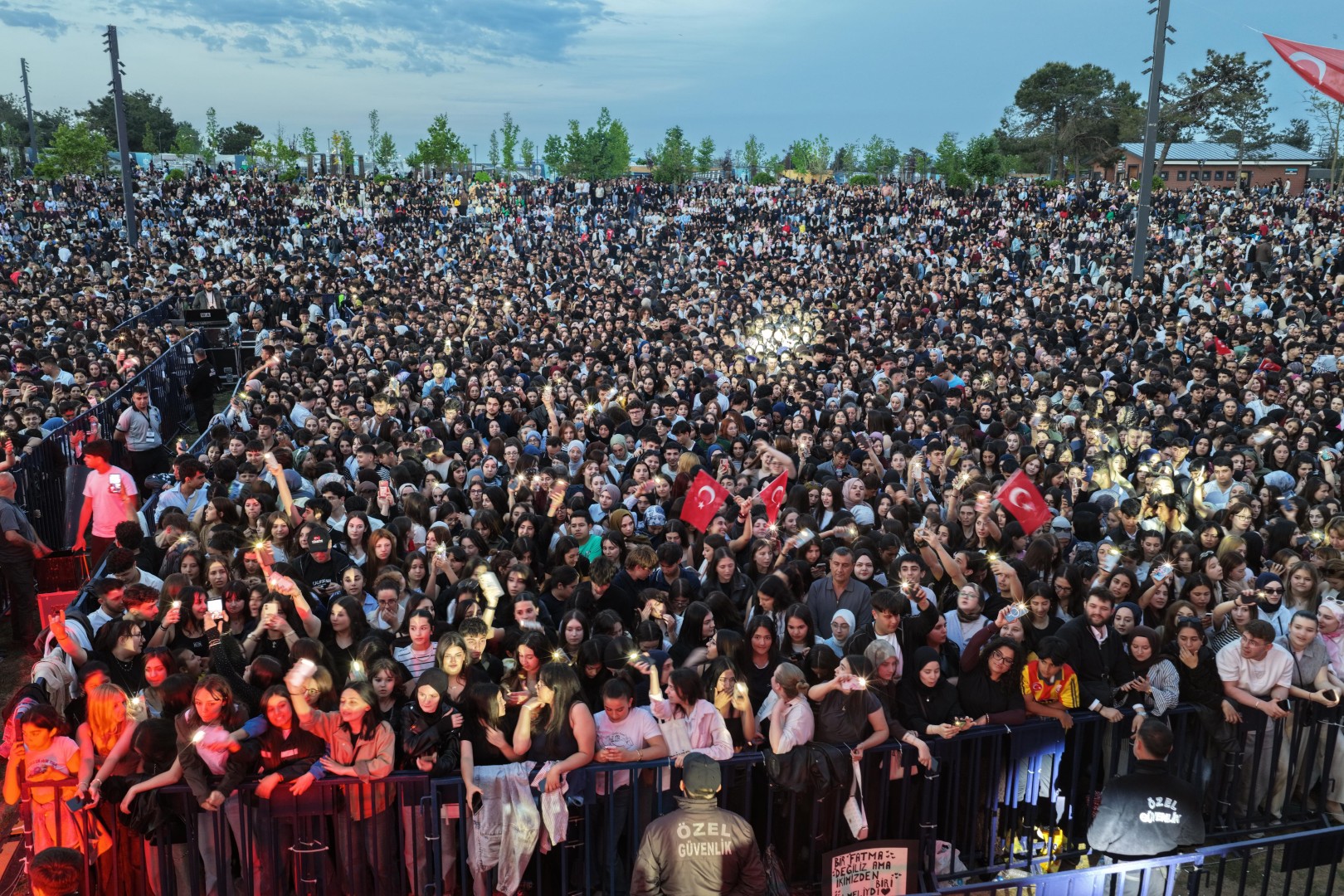 enfest-gebzeyi-fatma-turgut-costurdu-1-buyuk.jpeg