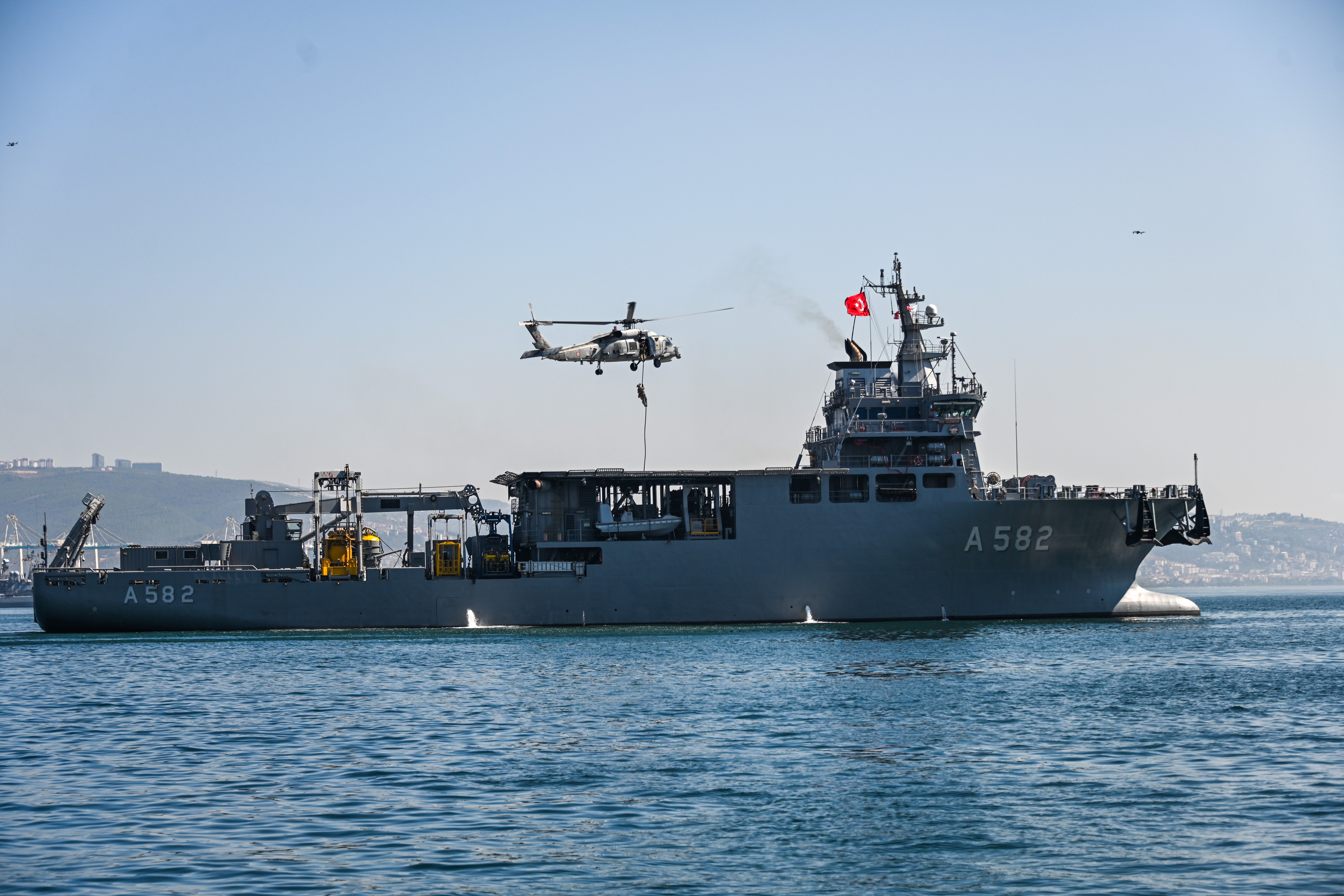 aw771111-19.jpg
