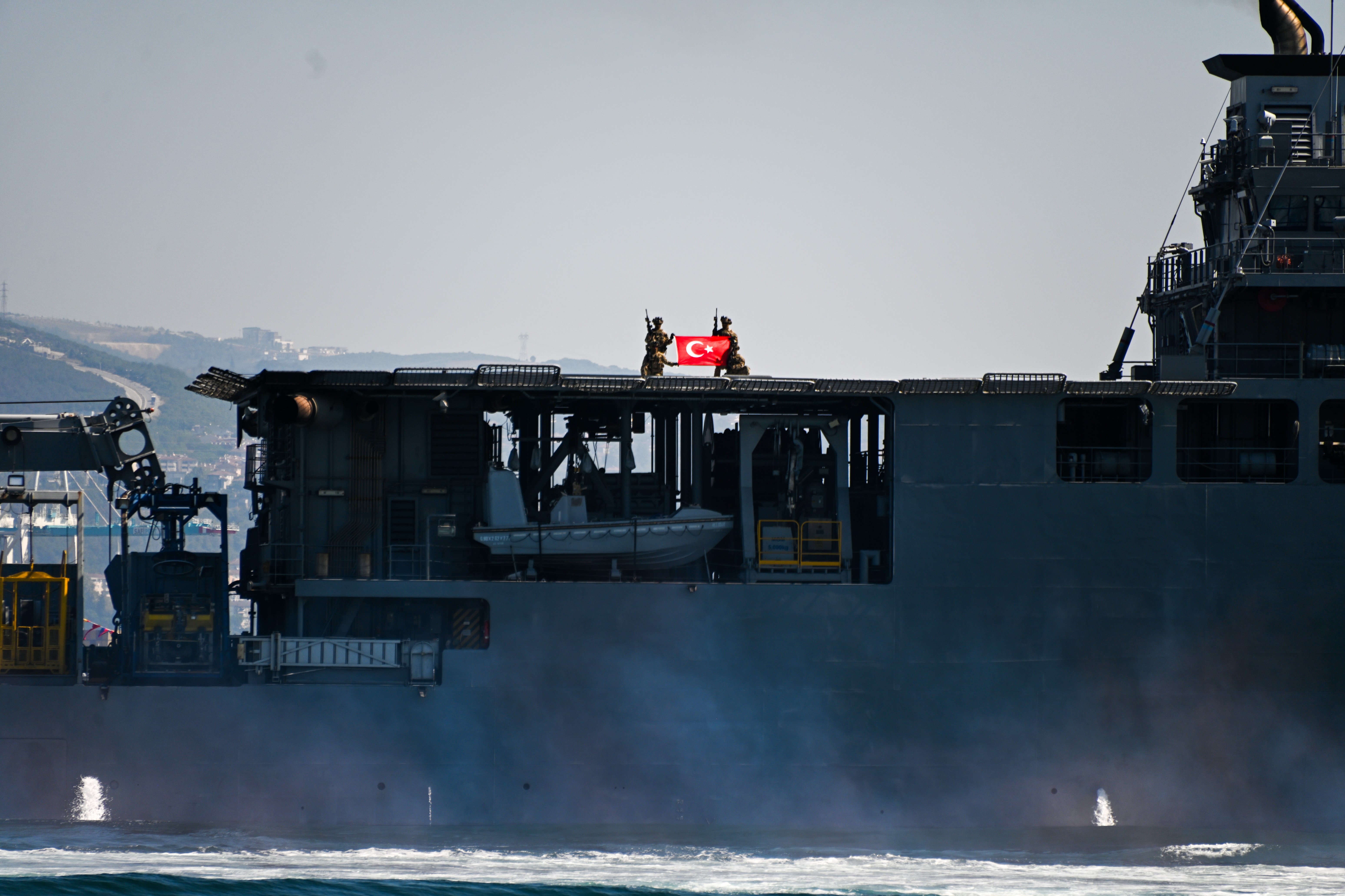 aw771111-20.jpg